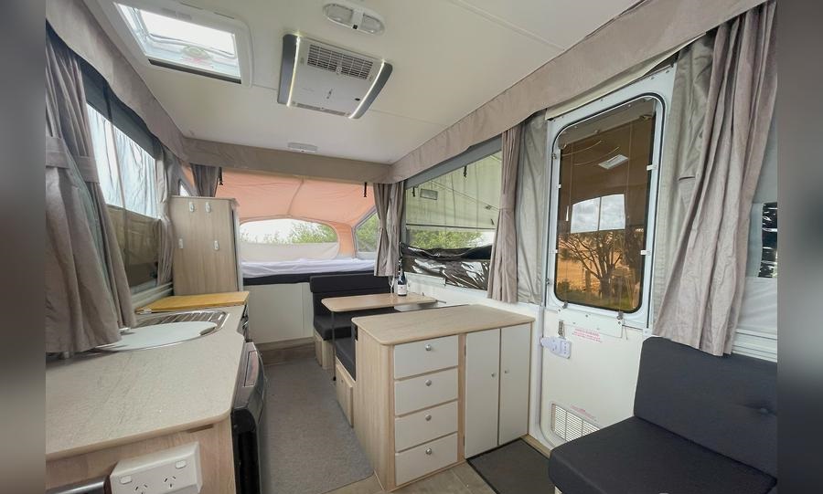2018 Jayco Swan photo 3