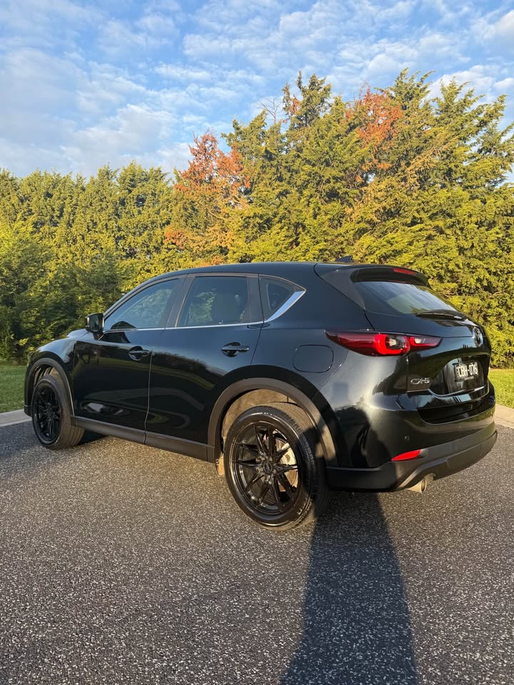 2022 Mazda CX-5 photo 2