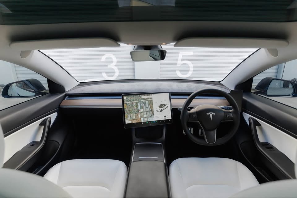 2020 Tesla Model 3 photo 3